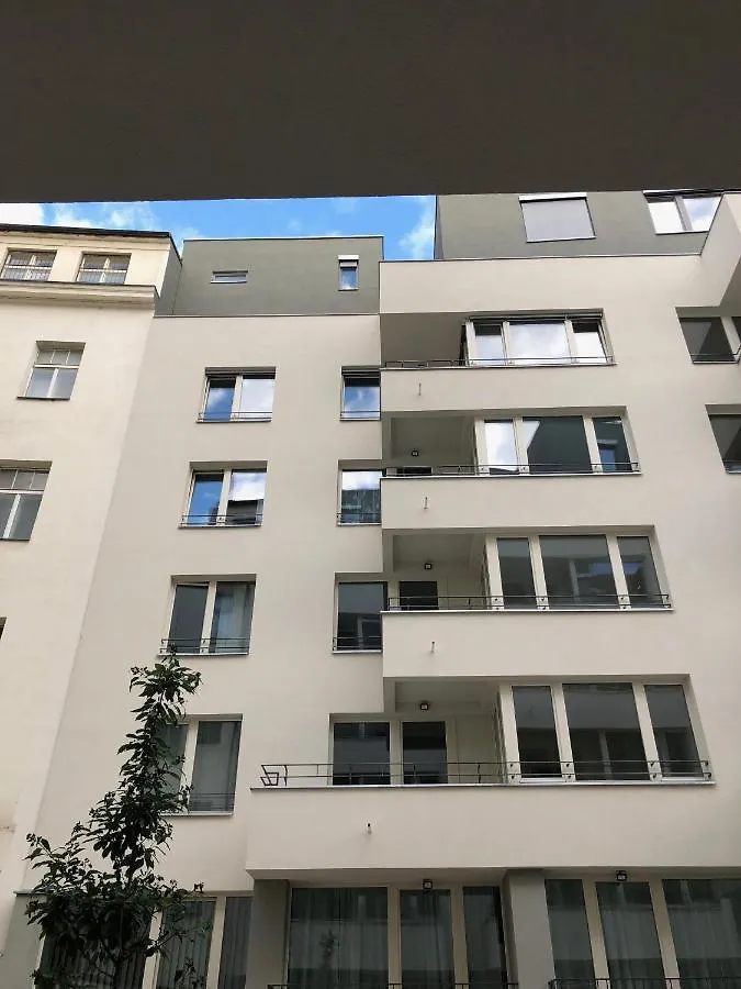 The Dante Prague - Family Apartments With Free Parking צ'כיה